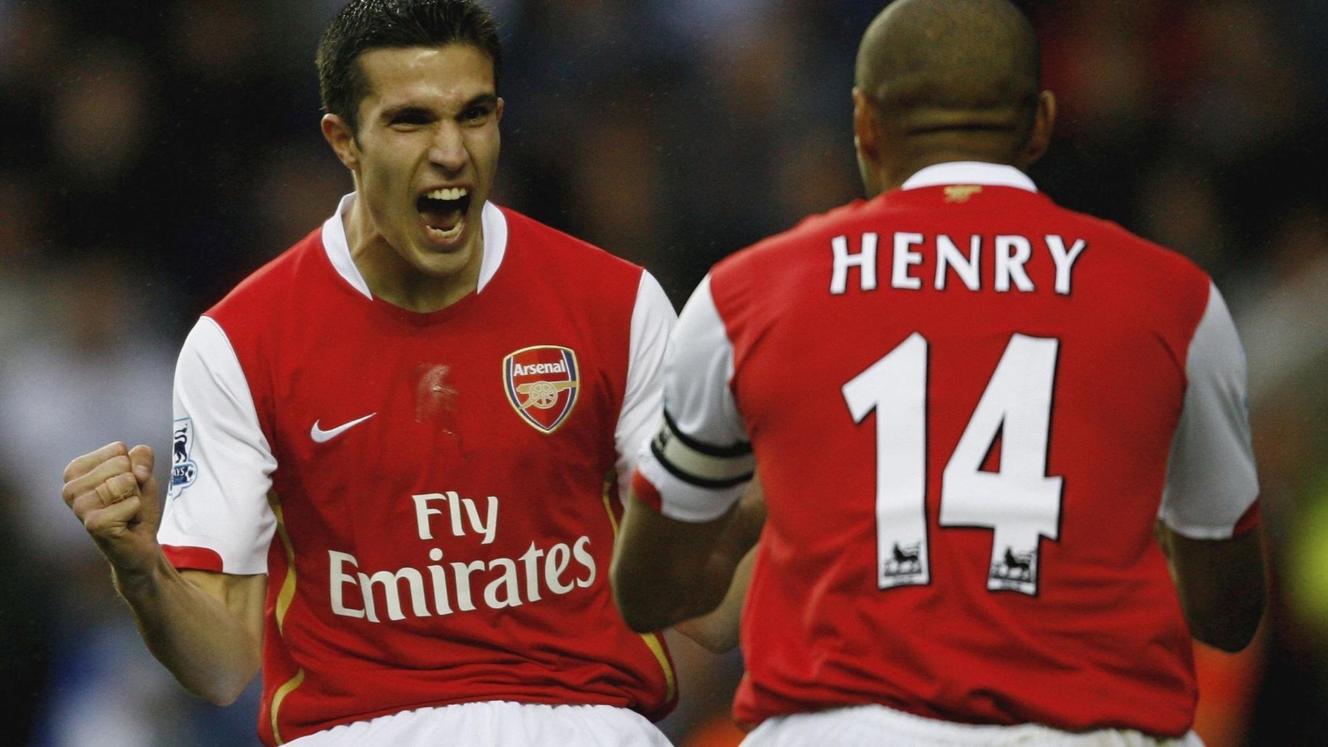 足球赛场焦点！法国队对阵韩国队，压哨绝杀，引爆全场观众欢呼